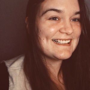 Meet your Posher, Holly